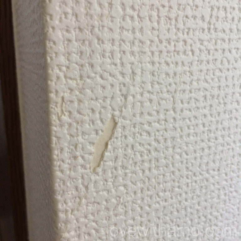 賃貸の壁紙の猫にやられたひっかき傷を補修してみた！【比較画像】 | スターウィズブログ